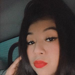 Meet your Posher, Audrey